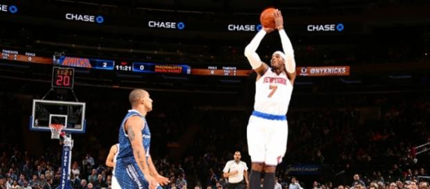Carmelo Anthony en suspensión ante Alex Garcia Carmelo Anthony en suspensión ante Alex Garcia