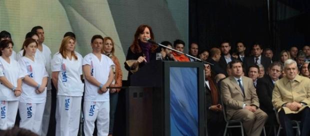 Merecido homenaje a René Favoloro Merecido homenaje a René Favoloro