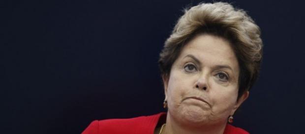 Dilma Rousseff em situação grave. Dilma Rousseff em situação grave.