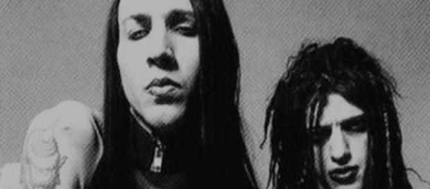 Manson e Twiggy na época do Antichrist Superstar. Manson e Twiggy na época do Antichrist Superstar.