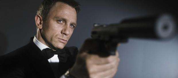"Spectre" podría dejarle 60 millones al actor. "Spectre" podría dejarle 60 millones al actor.