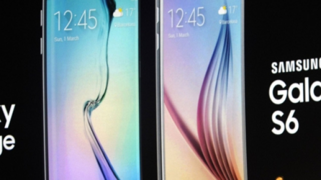 Due smartphone dell'azienda Samsung