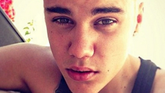 Justin Bieber furioso: la foto nudo non è gradita