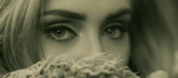 A cantora Adele lança vídeo da música Hello A cantora Adele lança vídeo da música Hello