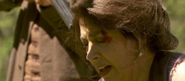 Francisca sul punto di essere uccisa Francisca sul punto di essere uccisa
