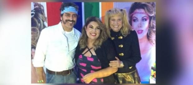 Xuxa repete look dos anos 80 em festa Xuxa repete look dos anos 80 em festa