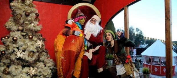 A cabana do Pai Natal é uma das muitas atracções. A cabana do Pai Natal é uma das muitas atracções.
