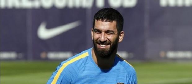 Arda Turan vor seinem Debüt bei Barca Arda Turan vor seinem Debüt bei Barca