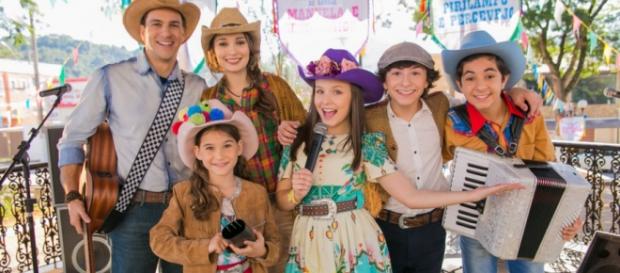 Atriz mirim não vai trabalhar e é demitida do SBT Atriz mirim não vai trabalhar e é demitida do SBT