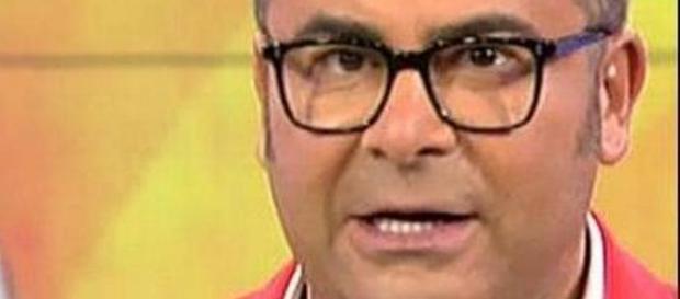 J.J. Vázquez integra ahora el 'eje del mal' J.J. Vázquez integra ahora el 'eje del mal'