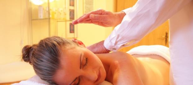 Massagem, momento único de relaxar! Massagem, momento único de relaxar!