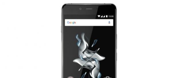OnePlus X é o novo terminal da marca OnePlus. OnePlus X é o novo terminal da marca OnePlus.