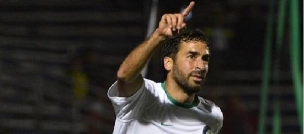Raúl Gonzalez Blanco se retira del fútbol Raúl Gonzalez Blanco se retira del fútbol