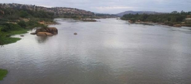 Rio Doce com água turva. Foto: G1 Rio Doce com água turva. Foto: G1