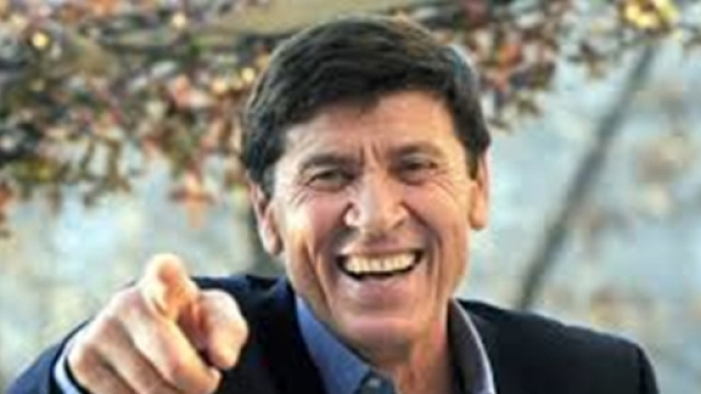 Gianni Morandi epic fail in una sua foto