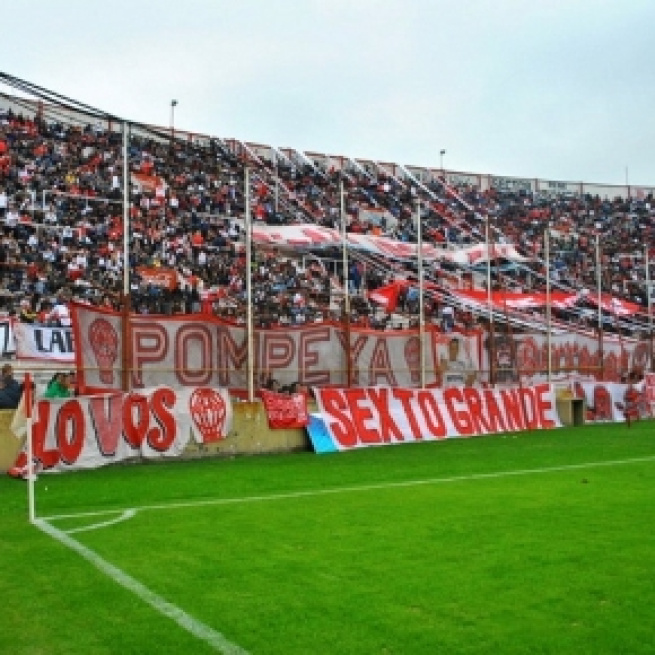 El partido se disputó en el estadio de Huracán