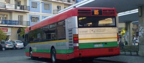 Calabria, uomo muore nel bus a Cosenza.