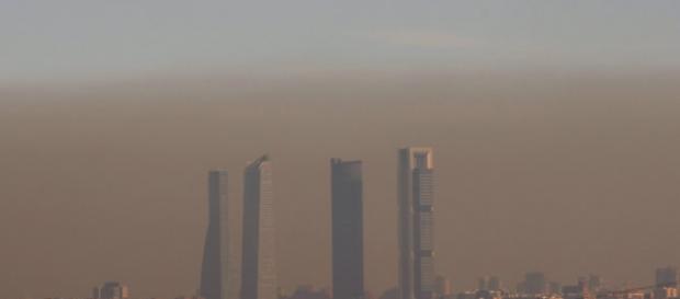 Foto de la contaminación de Madrid Foto de la contaminación de Madrid