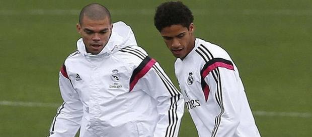 Pepe y Varane, entrenado con el Real Madrid Pepe y Varane, entrenado con el Real Madrid