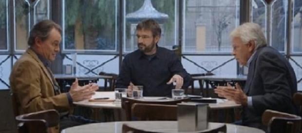 Artur Mas y Felipe González con Jordi Évole. Artur Mas y Felipe González con Jordi Évole.