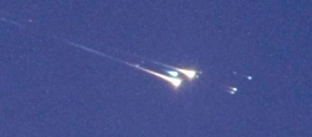 Detriti spaziali WT1190f in fiamme Detriti spaziali WT1190f in fiamme