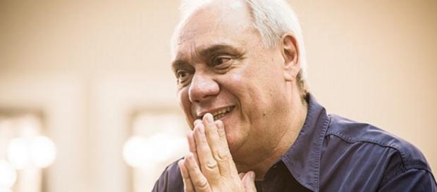 Marcelo Rezende debocha: 'tomou caldo' Marcelo Rezende debocha: 'tomou caldo'