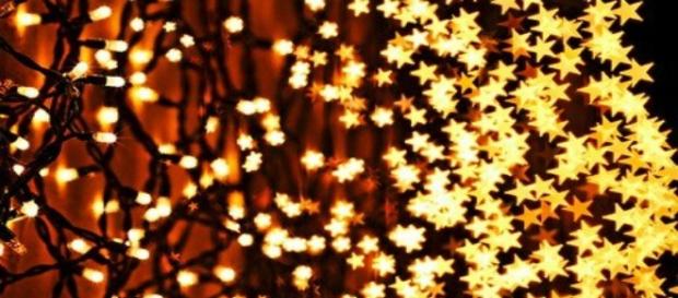 Napoli: un grande Natale tra luminarie e fiere Napoli: un grande Natale tra luminarie e fiere