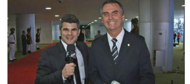 Deputado Bolsonaro em entrevista ao CQC Deputado Bolsonaro em entrevista ao CQC