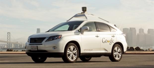 Existem 20 carros da Google a serem testados. Existem 20 carros da Google a serem testados.