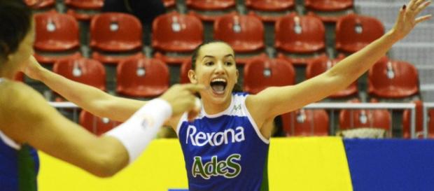Gabi foi a melhor jogadora da partida. Gabi foi a melhor jogadora da partida.
