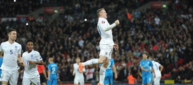 Gol de Rooney en un partido de Inglaterra Gol de Rooney en un partido de Inglaterra