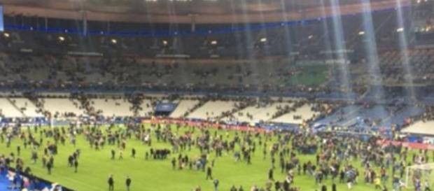Momenti di paura allo Stade de France Momenti di paura allo Stade de France