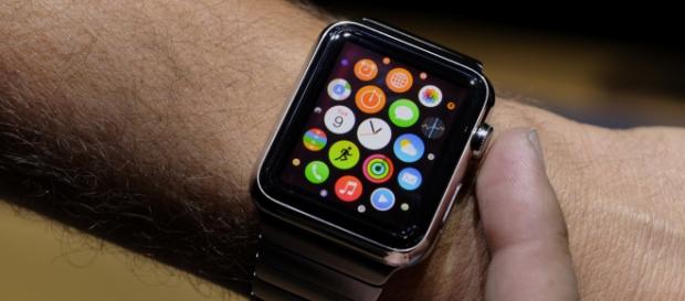 Smartwatch. El cuerpo como transmisor de señal. Smartwatch. El cuerpo como transmisor de señal.