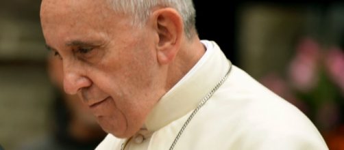 Attacco a Parigi, minacce a Roma: Papa Francesco