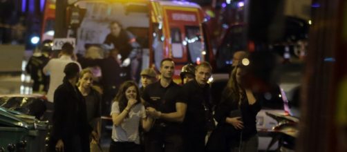 Attentati a Parigi, morte 129 persone