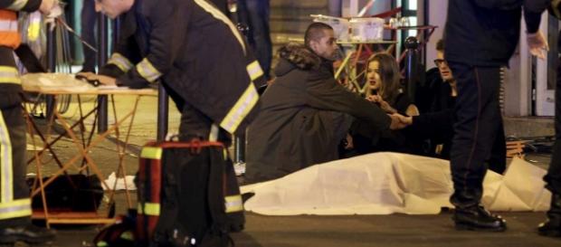 Atentados em Paris nesta cesta deixou 153 mortos. Atentados em Paris nesta cesta deixou 153 mortos.