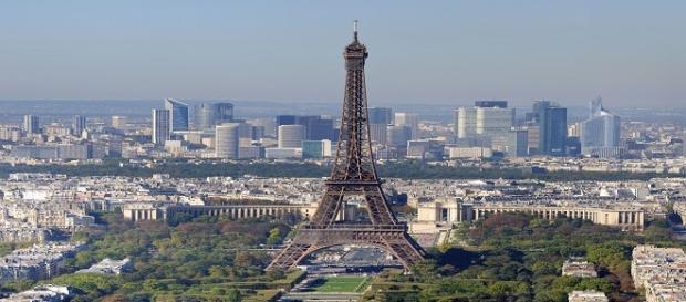 Attentato di Parigi: 128 morti Attentato di Parigi: 128 morti