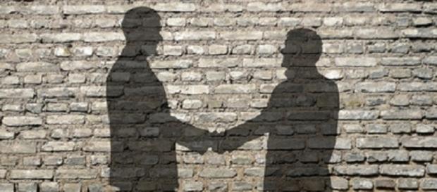 Fotilia: © Jonathan Stutz / handshake Fotilia: © Jonathan Stutz / handshake