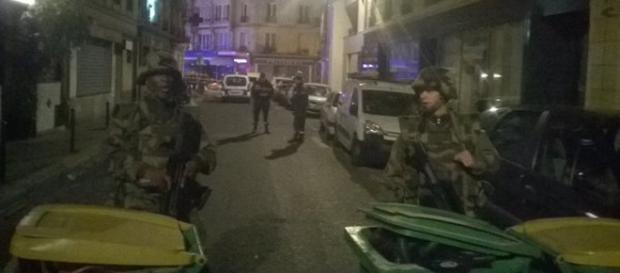 Militär in Paris: Ausnahmezustand verhängt Militär in Paris: Ausnahmezustand verhängt