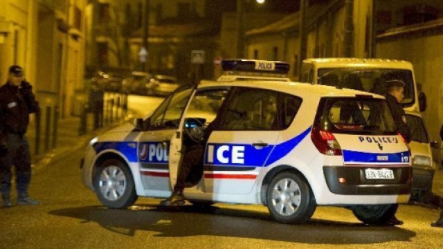 Polizia francese e lo stato d'emergenza