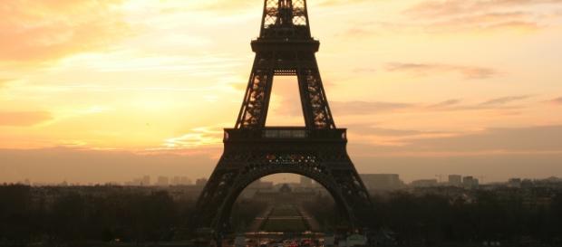La Torre Eiffel aparece en el cartel del film La Torre Eiffel aparece en el cartel del film