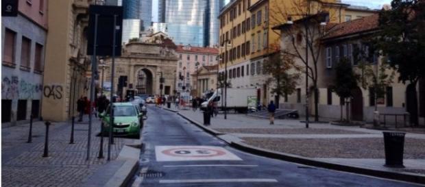 Una delle strade principali di Milano. Una delle strade principali di Milano.