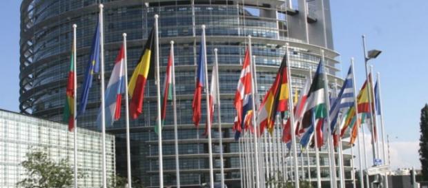 Allarme bomba a Bruxelles vicino sede UE Allarme bomba a Bruxelles vicino sede UE