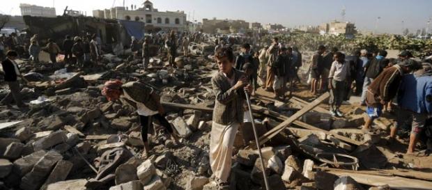 Crisi umanitaria e guerra in Yemen Crisi umanitaria e guerra in Yemen