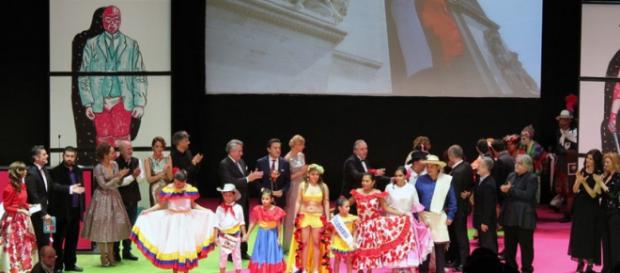 París al fondo, Iberoamérica en el escenario. París al fondo, Iberoamérica en el escenario.