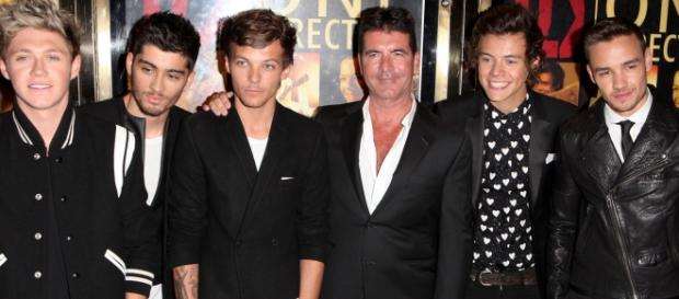 Simon Cowell admitiu todos os rumores. Simon Cowell admitiu todos os rumores.