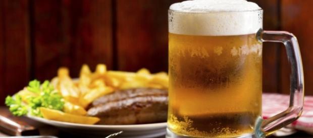Cerveja faz bem a saúde e ajuda na dieta Cerveja faz bem a saúde e ajuda na dieta