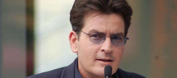 Charlie Sheen em uma foto de Março 2009 Charlie Sheen em uma foto de Março 2009