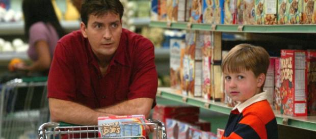 Charlie Sheen recuoaște că este seropozitiv Charlie Sheen recuoaște că este seropozitiv
