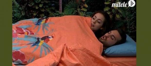 Niedziela, Suso y Danielle, juntos en la cama Niedziela, Suso y Danielle, juntos en la cama